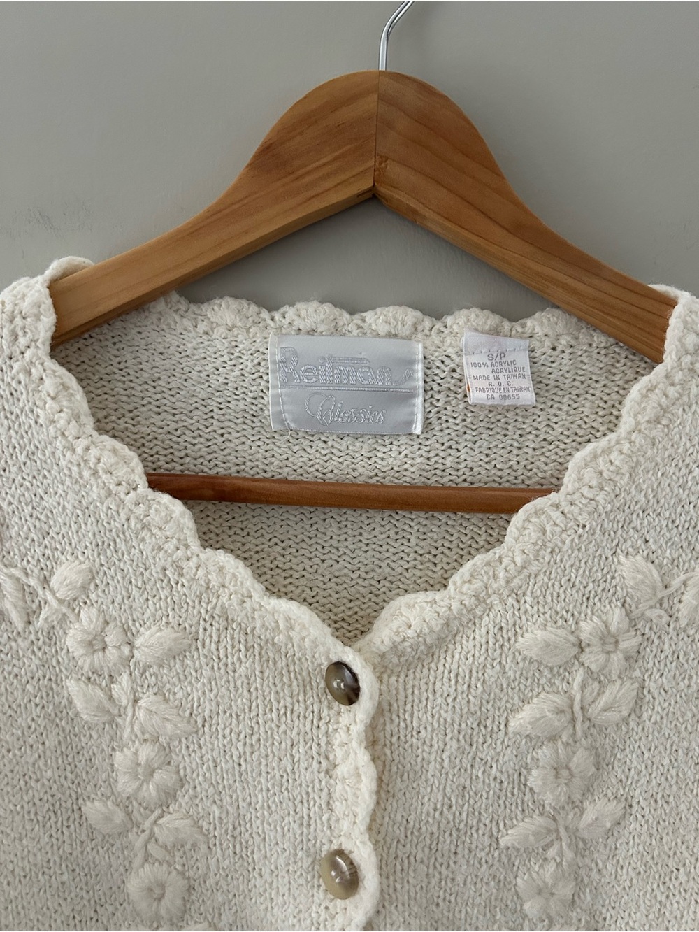 Vintage Reitmans Classic 90s Ivory Floral Embroidered Knit Cardigan - Picture 4 of 6